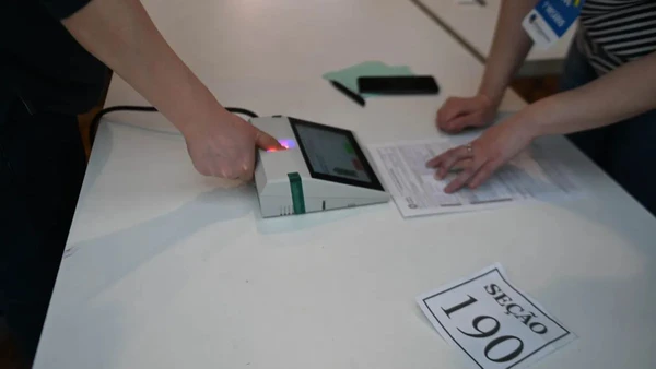 Eleições 2026: quem precisa deixar o cargo até abril para disputar? por ANTONIO MACHADO/FOTOARENA