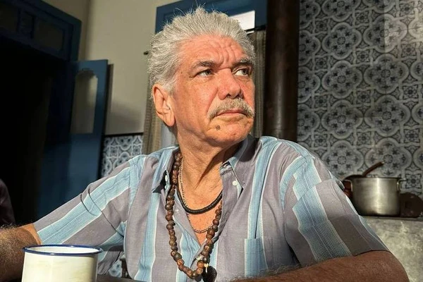 Jackson Antunes por Reprodução