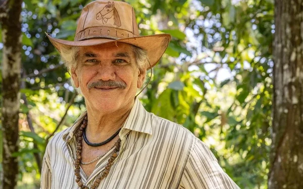 Jackson Antunes por Reprodução