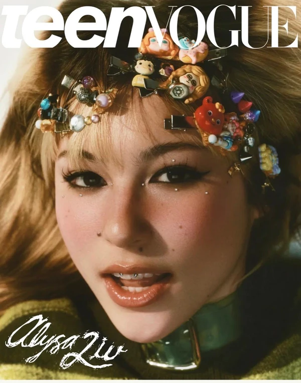 Alysa Liu na capa da Teen Vogue por reprodução