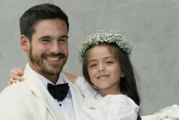 Nicolas Prattes e Zoe, filha de Sabrina Sato por Reprodução/Redes Sociais 