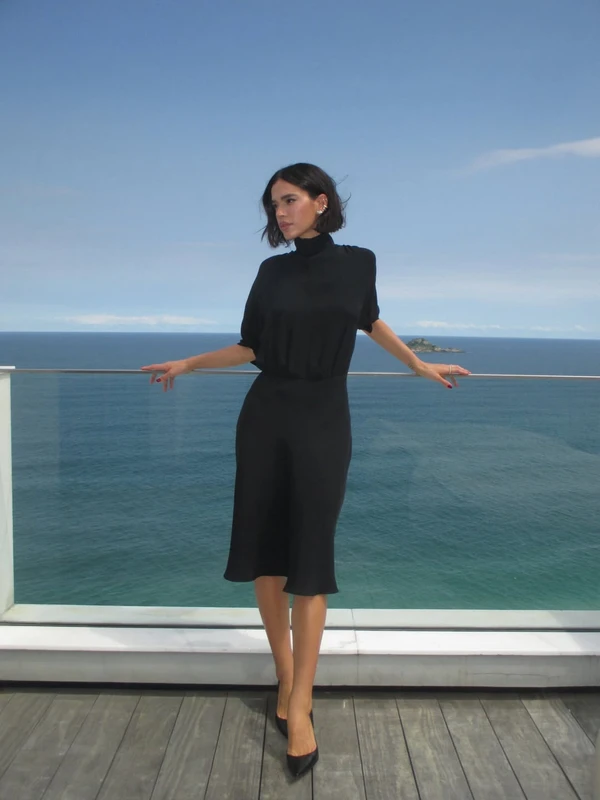 Novo visual de Bruna Marquezine por Reprodução/Instagram