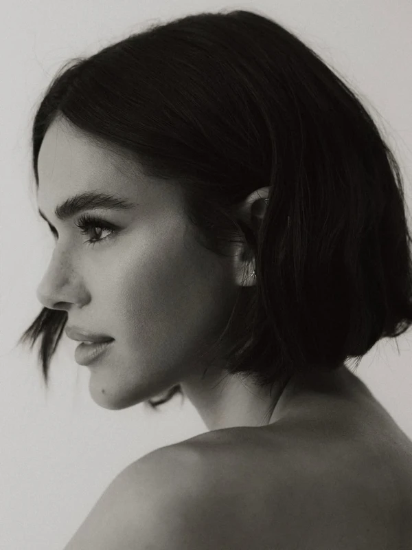 Novo visual de Bruna Marquezine por Reprodução/Instagram