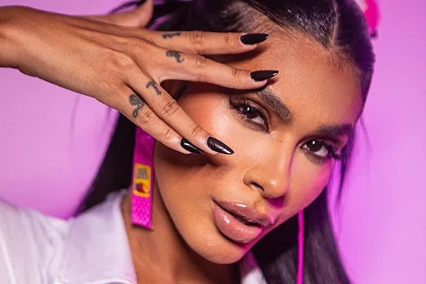 Pocah por Reprodução