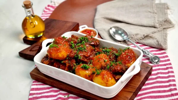 Rabada com batatas ao molho por Reprodução/Receitas Globo 