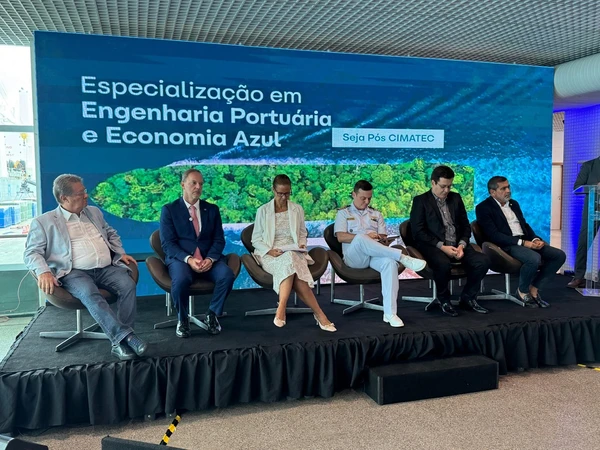  O encontro, realizado na sede da Companhia das Docas do Estado da Bahia (CODEBA), em Salvador, apresentou ao público a proposta acadêmica do novo curso