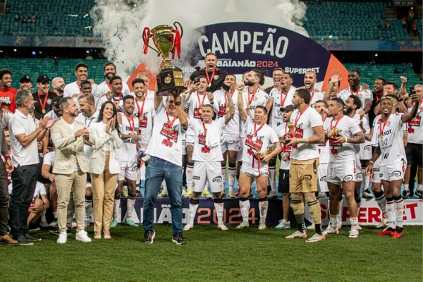 2024: Vitória campeão após vencer a ida no Barradão por 3x2 e empatar a volta na Arena Fonte Nova por 1x1 por Victor Ferreira/ECV