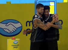 Imagem - BBB 26: Jonas e Alberto Cowboy vencem prova de resistência polêmica e são os líderes da semana