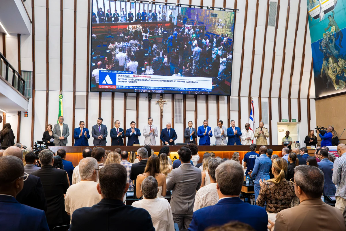 Emerson Ferretti recebe título de Cidadão Baiano por Junior Ribeiro/EC bahia - Associação
