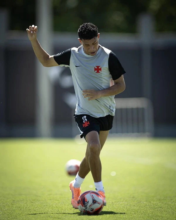 Johan Rojas, jogador do Vasco por Reprodução/Instagram