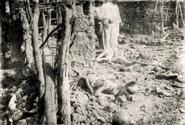Mortos em Canudos por Flávio de Barros / Acervo Museu da República