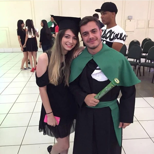 Personal trainer morre após ficar com 90% do corpo queimado em explosão de apartamento por Reprodução