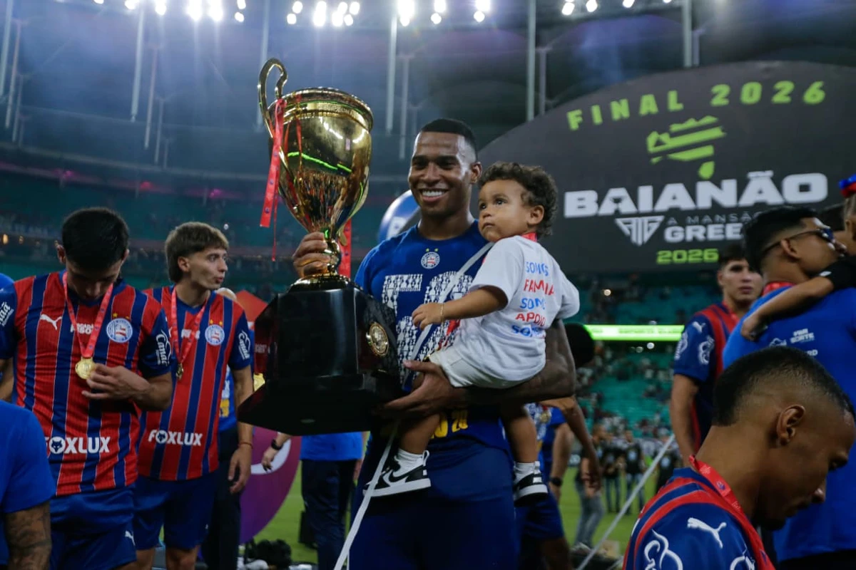 Jogadores do Bahia celebrando a conquista do Campeonato Baiano por Arisson Marinho/CORREIO