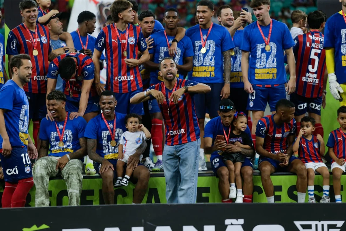 Jogadores do Bahia celebrando a conquista do Campeonato Baiano por Arisson Marinho/CORREIO