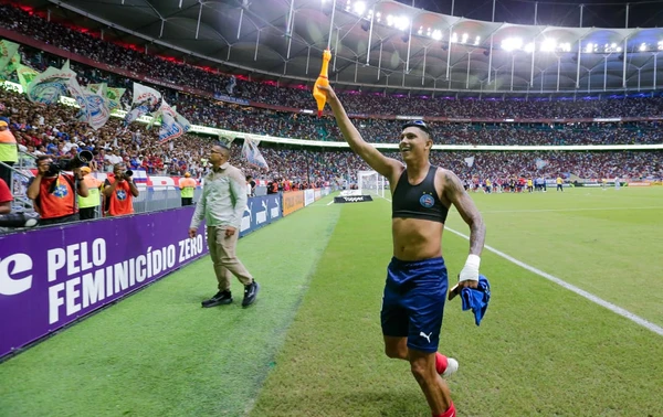 Jogadores do Bahia celebrando a conquista do Campeonato Baiano por Arisson Marinho/CORREIO