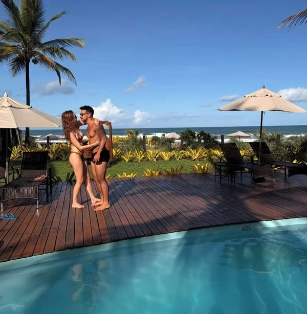 Sophia Abrahão curte viagem romântica na Bahia com Sergio Malheiros