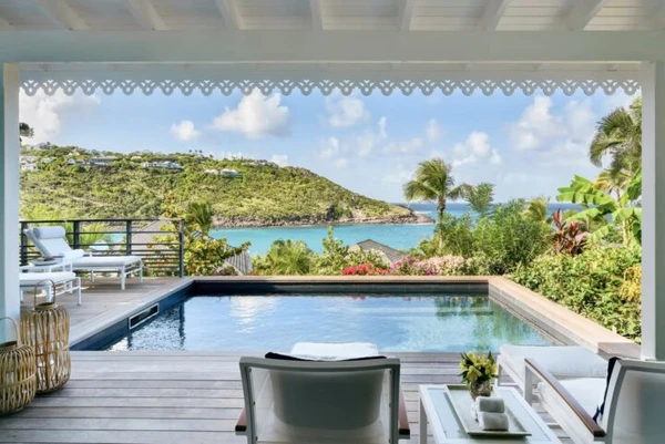 Leo Santana e Lore Improta estão hospedados no Rosewood Le Guanahani St. Barth. por Divulgação 