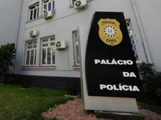 Imagem - Mulher é presa por torturar filhos e enviar vídeos das agressões para ameaçar pai das crianças