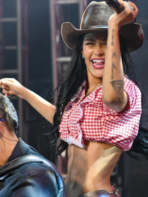 Flay por Reprodução/Instagram