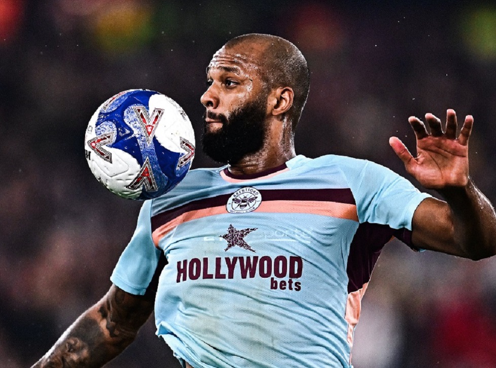 Igor Thiago (Brendford) por Divulgação