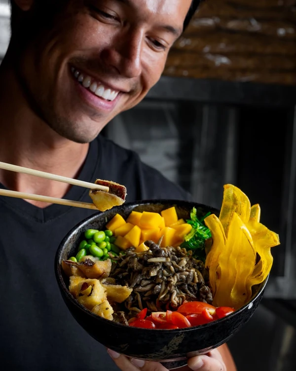 Leo Young por Reprodução/Instagram