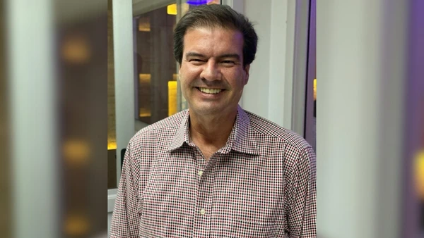 Morre de apresentador Manoel Branco por Reprodução/Redes Sociais 