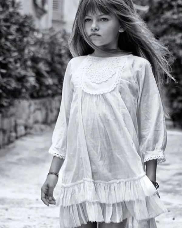 Thylane Blondeau quando era criança por Reprodução/Instagram