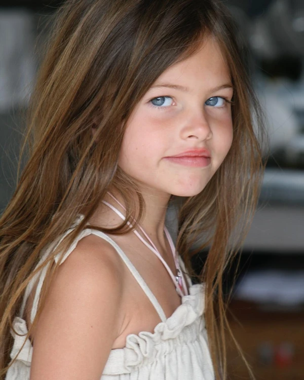 Thylane Blondeau quando era criança por Reprodução/Instagram