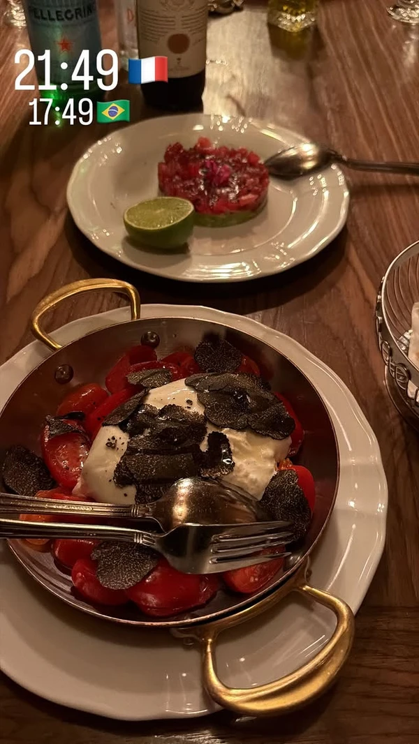 Virginia Fonseca em Paris por Reprodução/Instagram