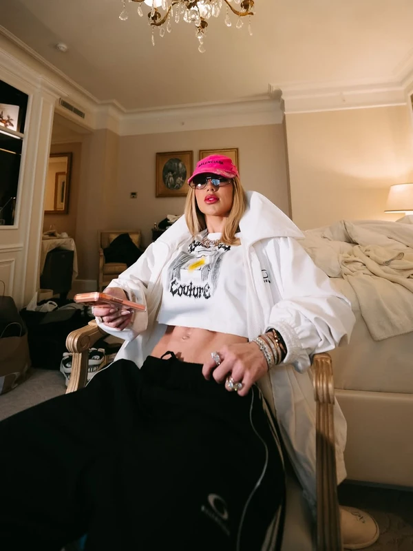 Virginia Fonseca em Paris por Reprodução/Instagram