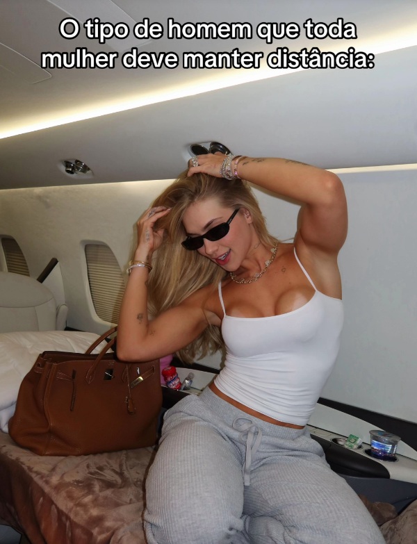 Virginia Fonseca em trend do TikTok com Vini Jr. por Reprodução