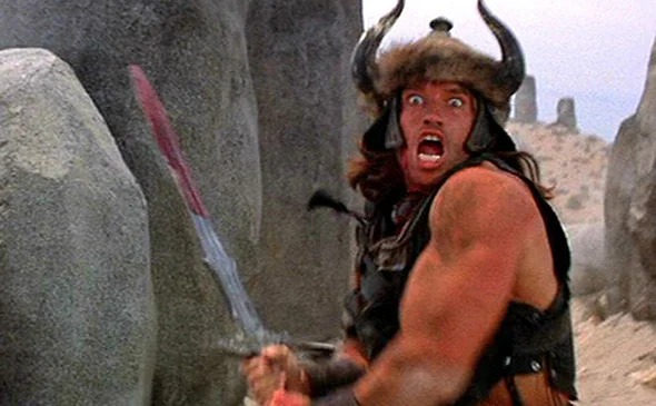 Arnold Schwarzenegger em Conan por Divulgação