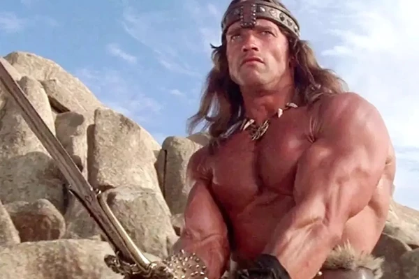 Arnold Schwarzenegger em Conan por Divulgação