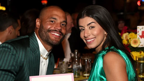 Dak Prescott e Sarah Jane Ramos por Reprodução