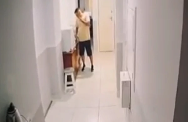 Hóspede enforca, chuta e tenta estuprar funcionária de hotel; vídeo mostra agressão por Reprodução / RPC