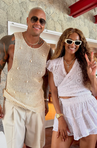 Cantor e dançarina estão no Caribe por Reprodução | Instagram