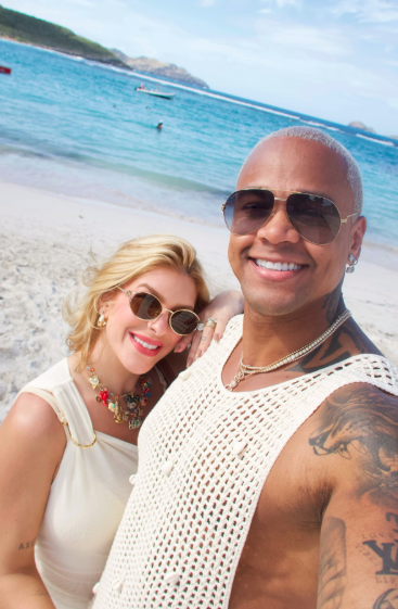 Cantor e dançarina estão no Caribe por Reprodução | Instagram