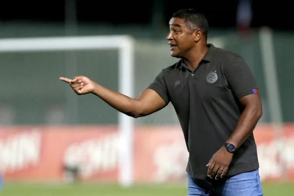 Roger Machado no comando do Bahia por Felipe Oliveira/ECB