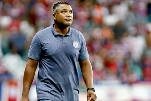 Roger Machado no comando do Bahia por Felipe Oliveira/ECB