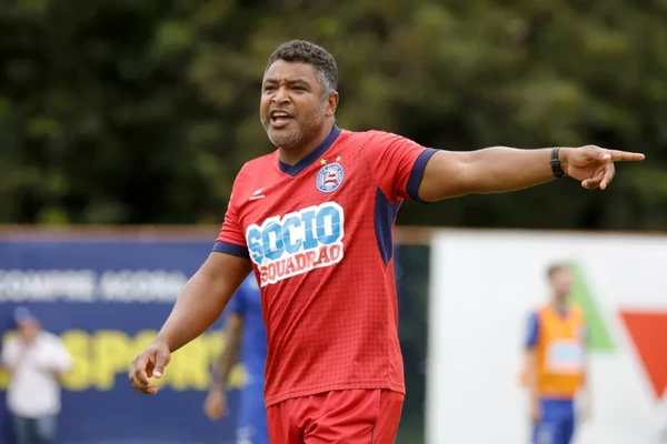 Roger Machado no comando do Bahia por Felipe Oliveira/ECB