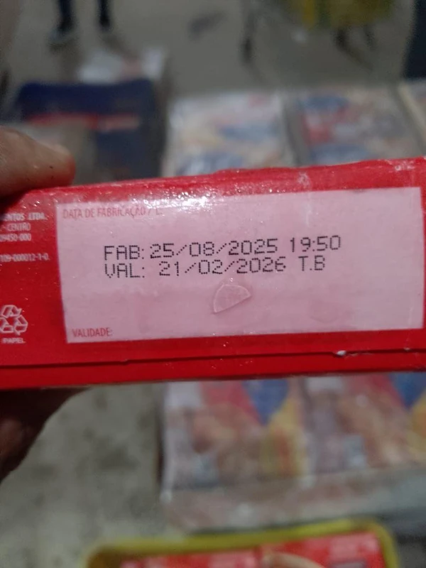 Vigilância Sanitária apreende 1.300kg de produtos impróprios para o consumo em supermercado por Divulgação