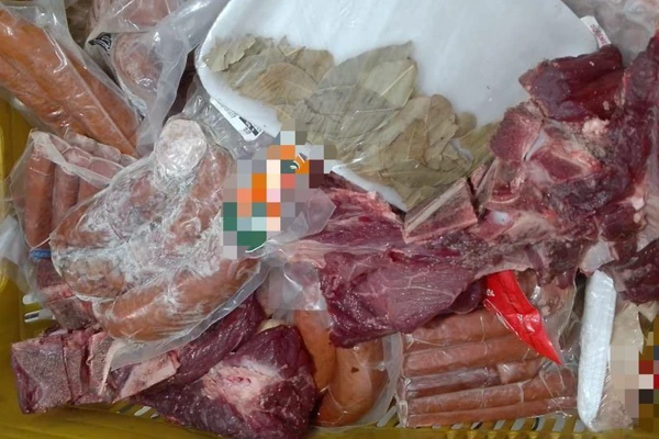 Vigilância Sanitária apreende 1.300kg de produtos impróprios para o consumo em supermercado