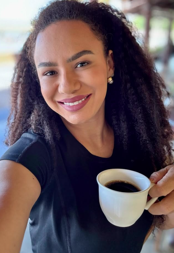 Vilmeci é enfermeira e babá por Reprodução | Instagram