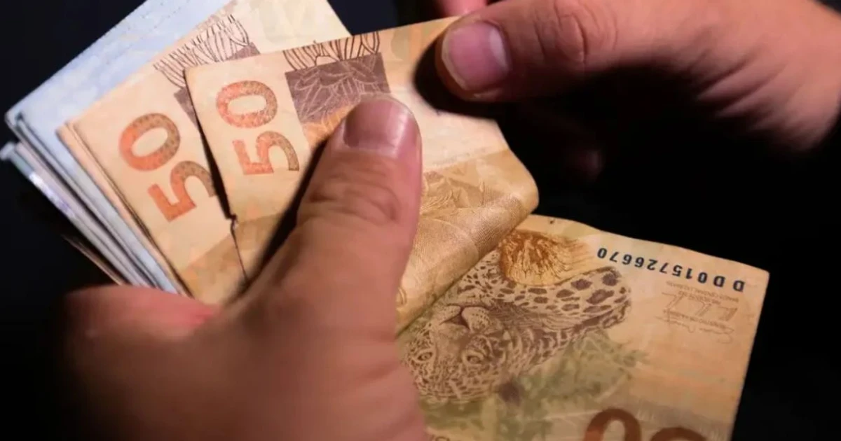 Imagem - Reajuste do salário mínimo é confirmado em 2026; veja novo valor