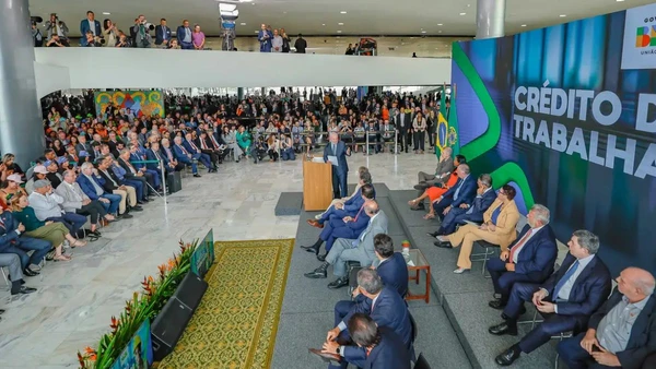 CRÉDITO CONSIGNADO PRIVADO por Ricardo Stuckert/PR