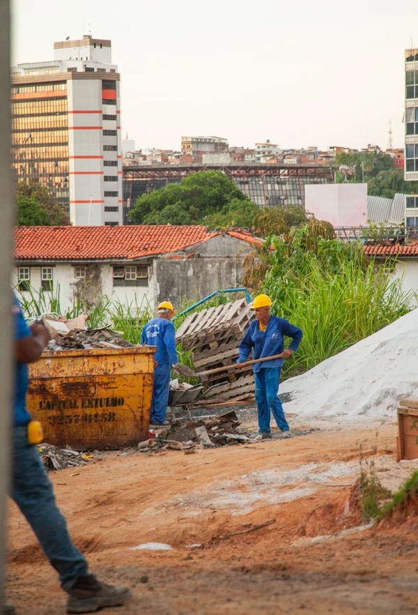 Expansão imobiliária muda a cara do Caminho das Árvores por Sora Maia/CORREIO