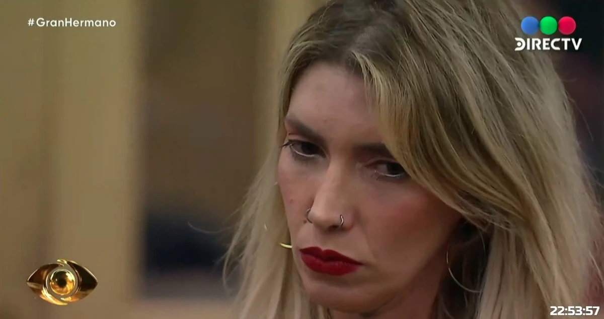 Carmiña Masi foi expulsa após falas racistas contra Jenny Mavinga por Reprodução