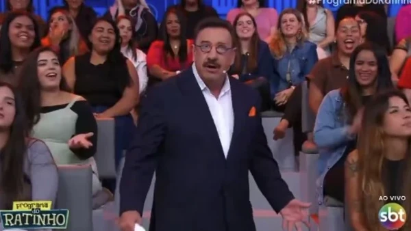 Ratinho faz comentário transfóbico contra Erika Hilton ao vivo no SBT por Reprodução/Redes Sociais 