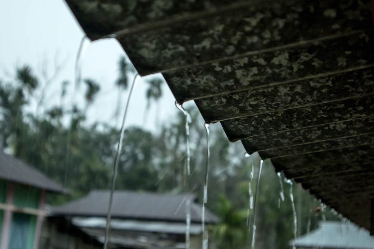 Temporais atingem o Sudeste e chuva forte se espalha pelo Brasil nesta quinta (12)
