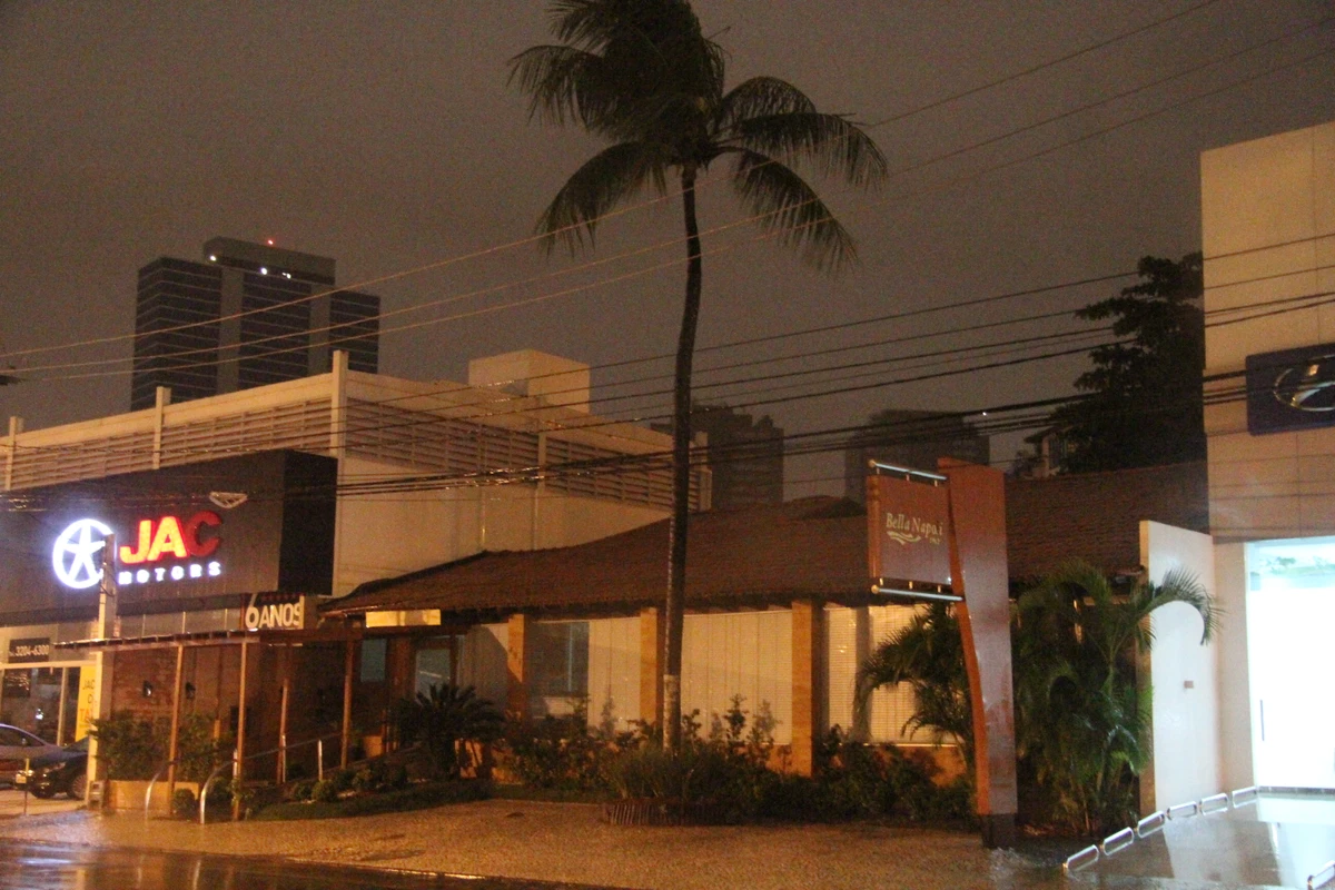 Alameda das Espatódeas por Arquivo/CORREIO